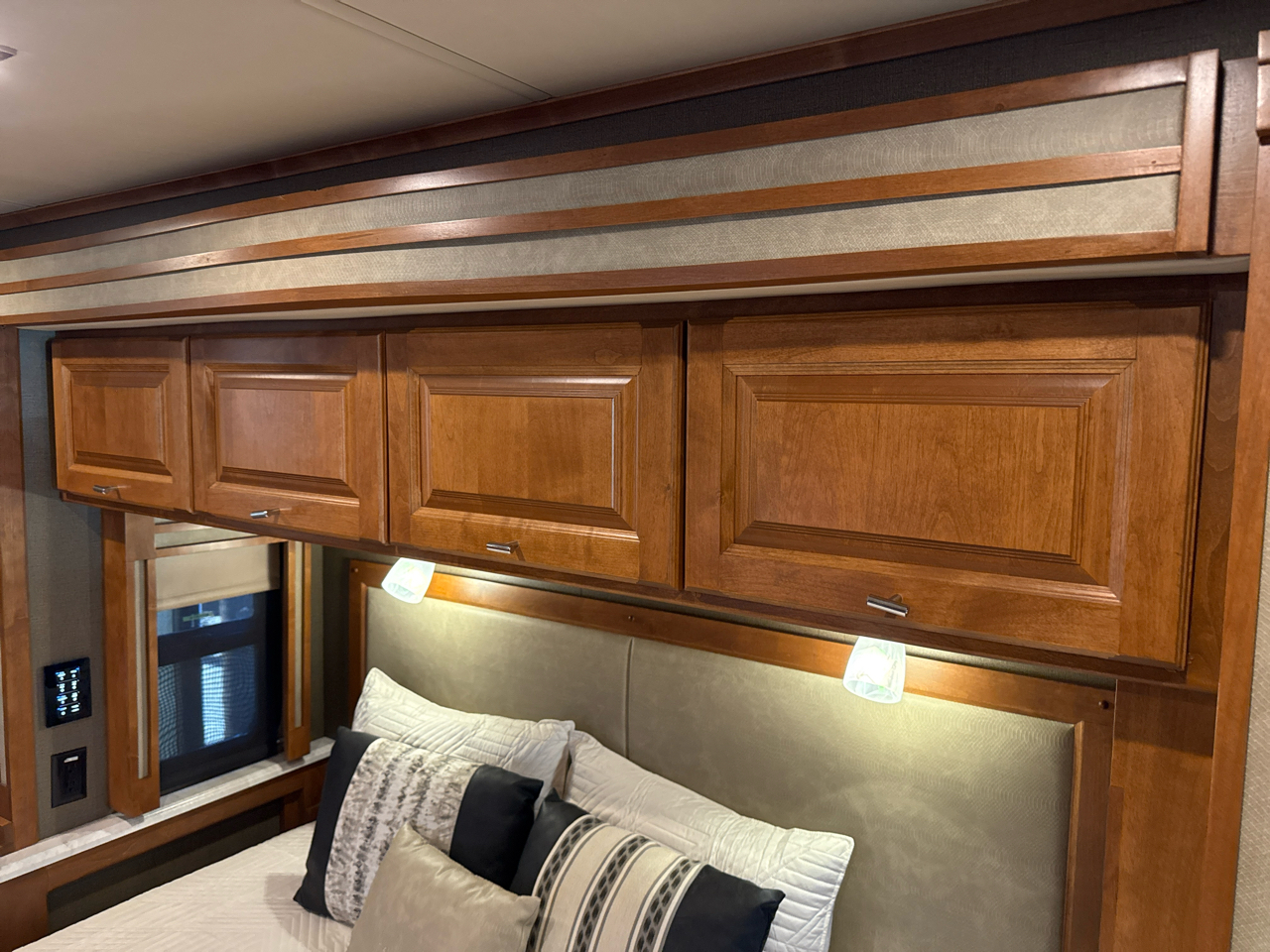 Tiffin Motorhomes Allegro  2019