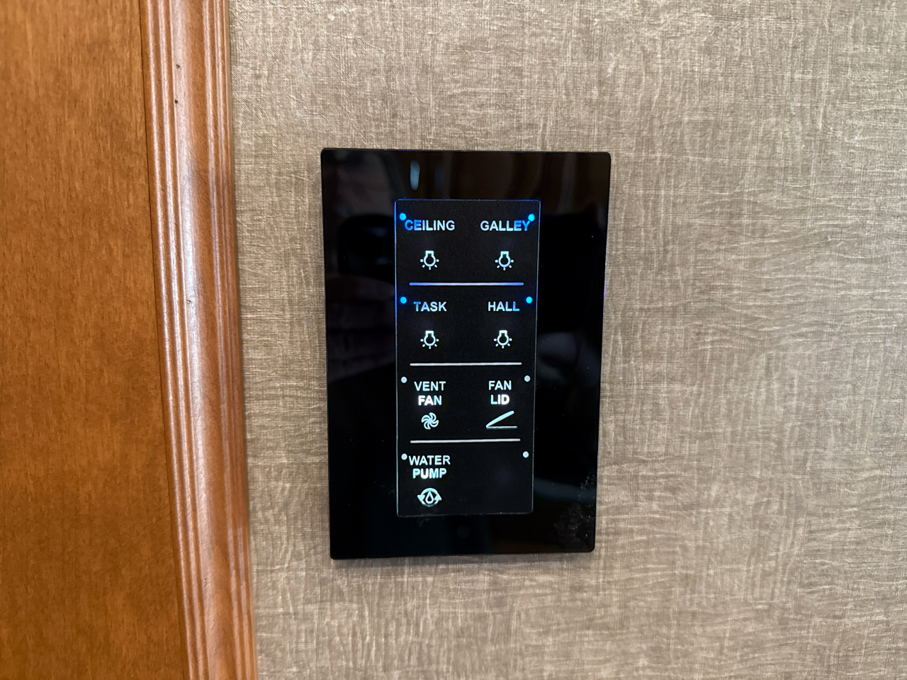 Tiffin Motorhomes Allegro  2019