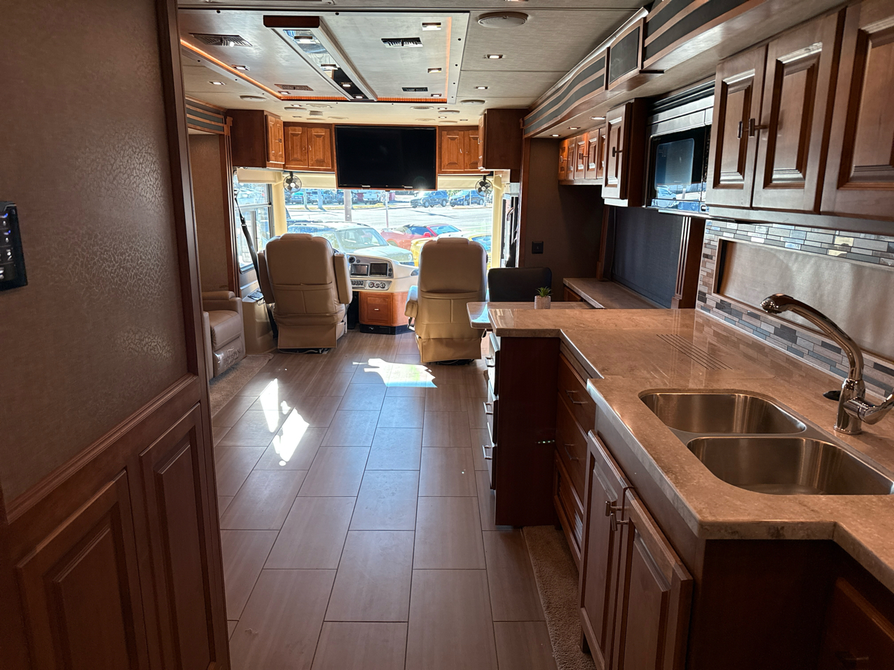 Tiffin Motorhomes Allegro  2019