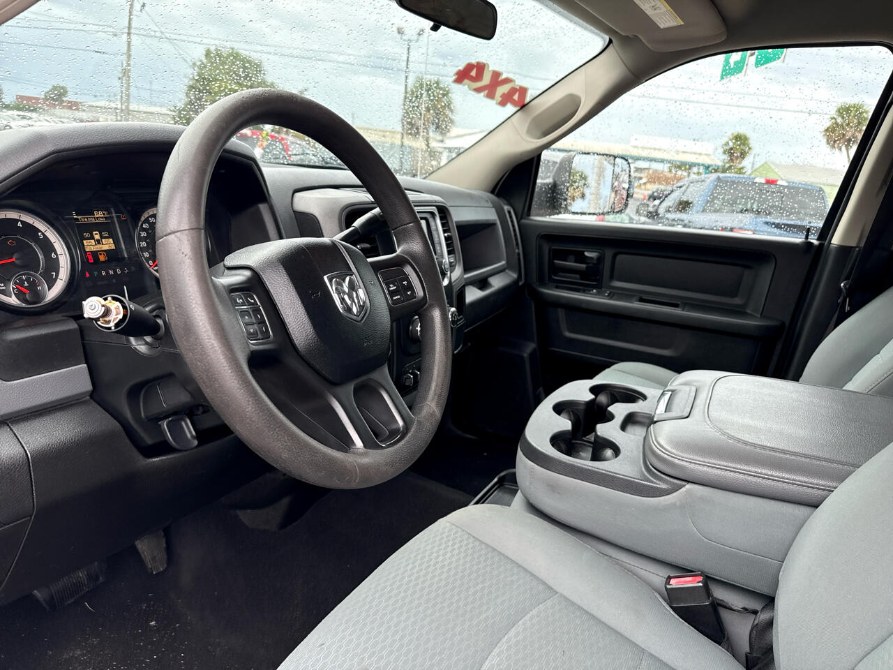 RAM 2500 Tradesman 4x4 Crew Cab 6'4" Box 2018