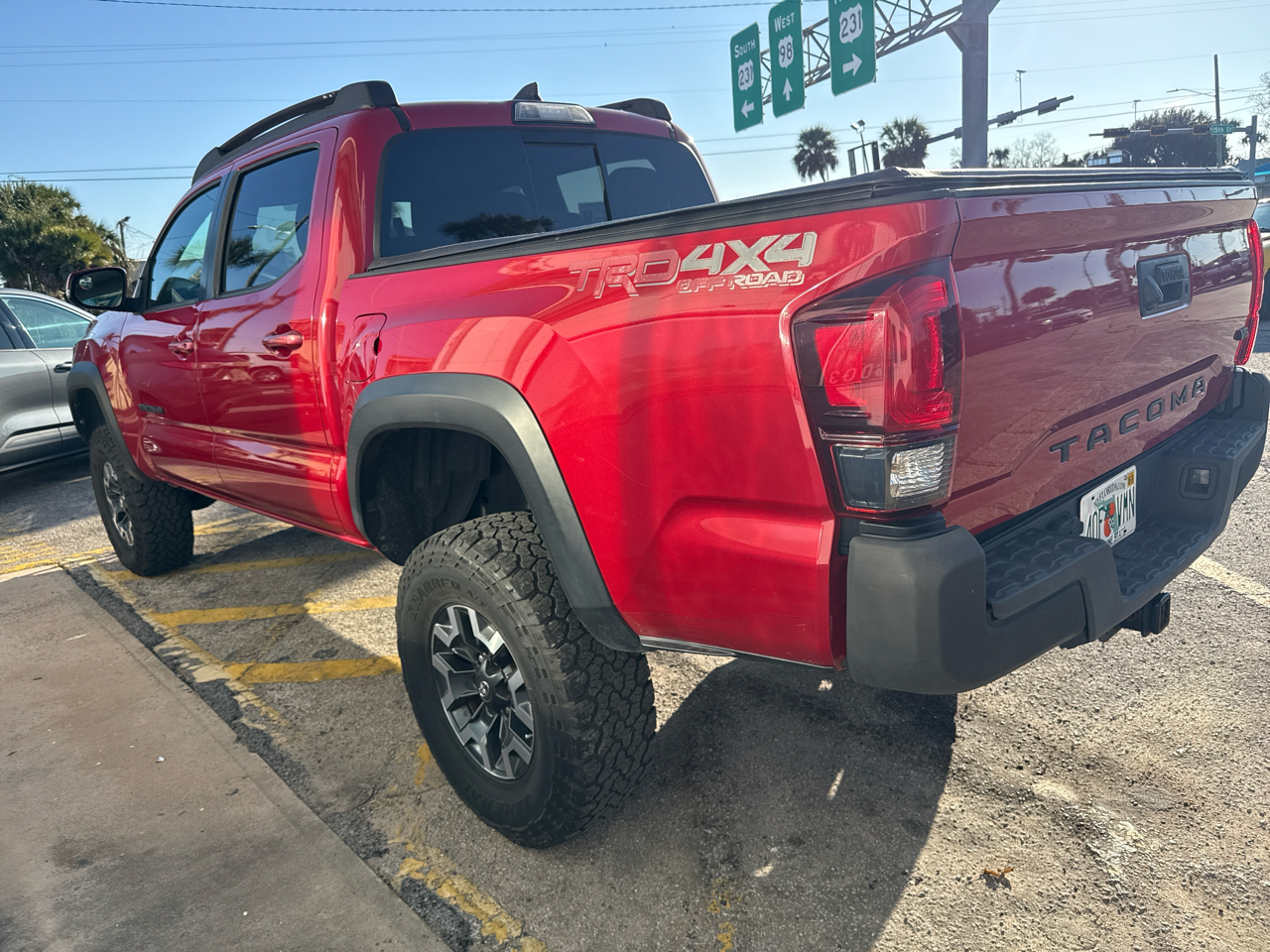 Toyota Tacoma TRD Off Road Double Cab 5' Bed V6 4x4 MT (Natl) 2018