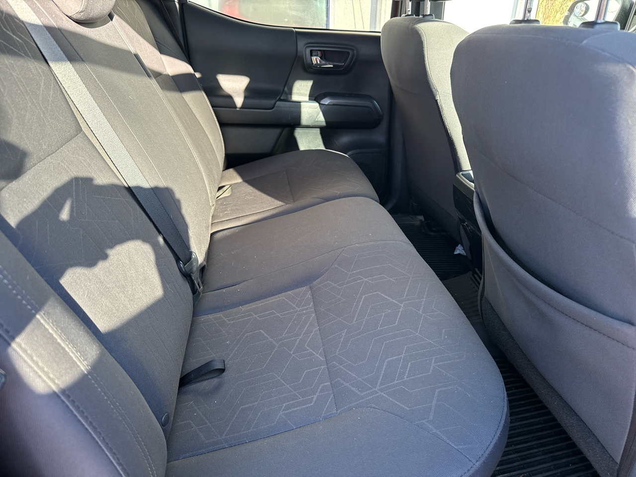 Toyota Tacoma TRD Off Road Double Cab 5' Bed V6 4x4 MT (Natl) 2018