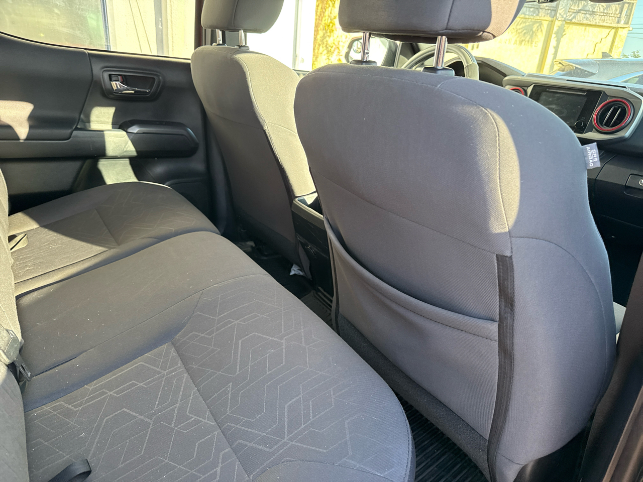 Toyota Tacoma TRD Off Road Double Cab 5' Bed V6 4x4 MT (Natl) 2018