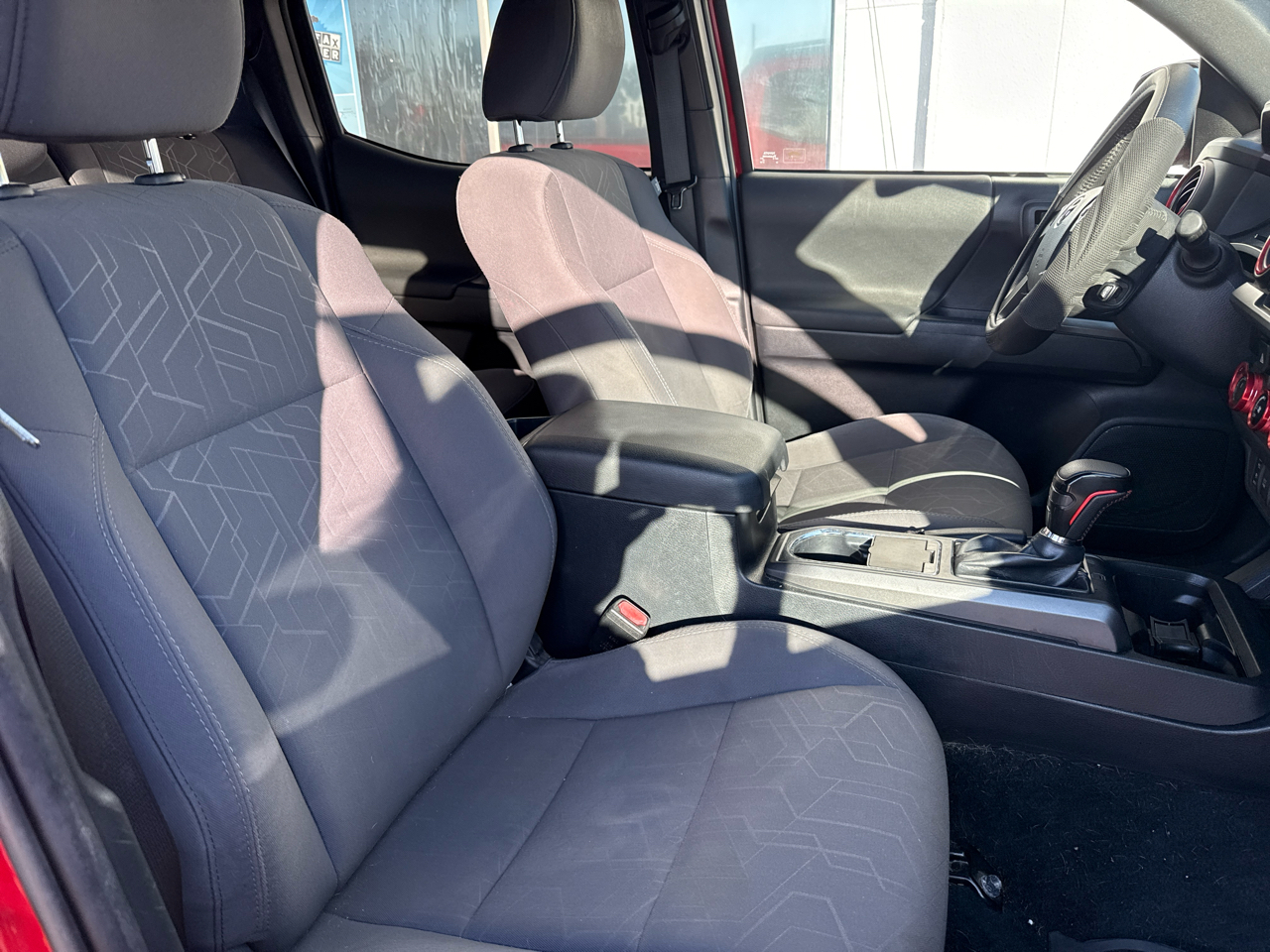 Toyota Tacoma TRD Off Road Double Cab 5' Bed V6 4x4 MT (Natl) 2018