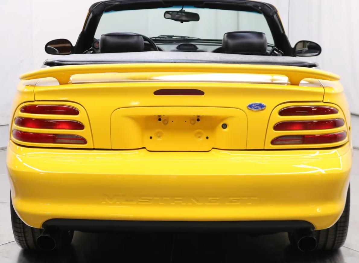 Ford Mustang 2dr Convertible GT 1994