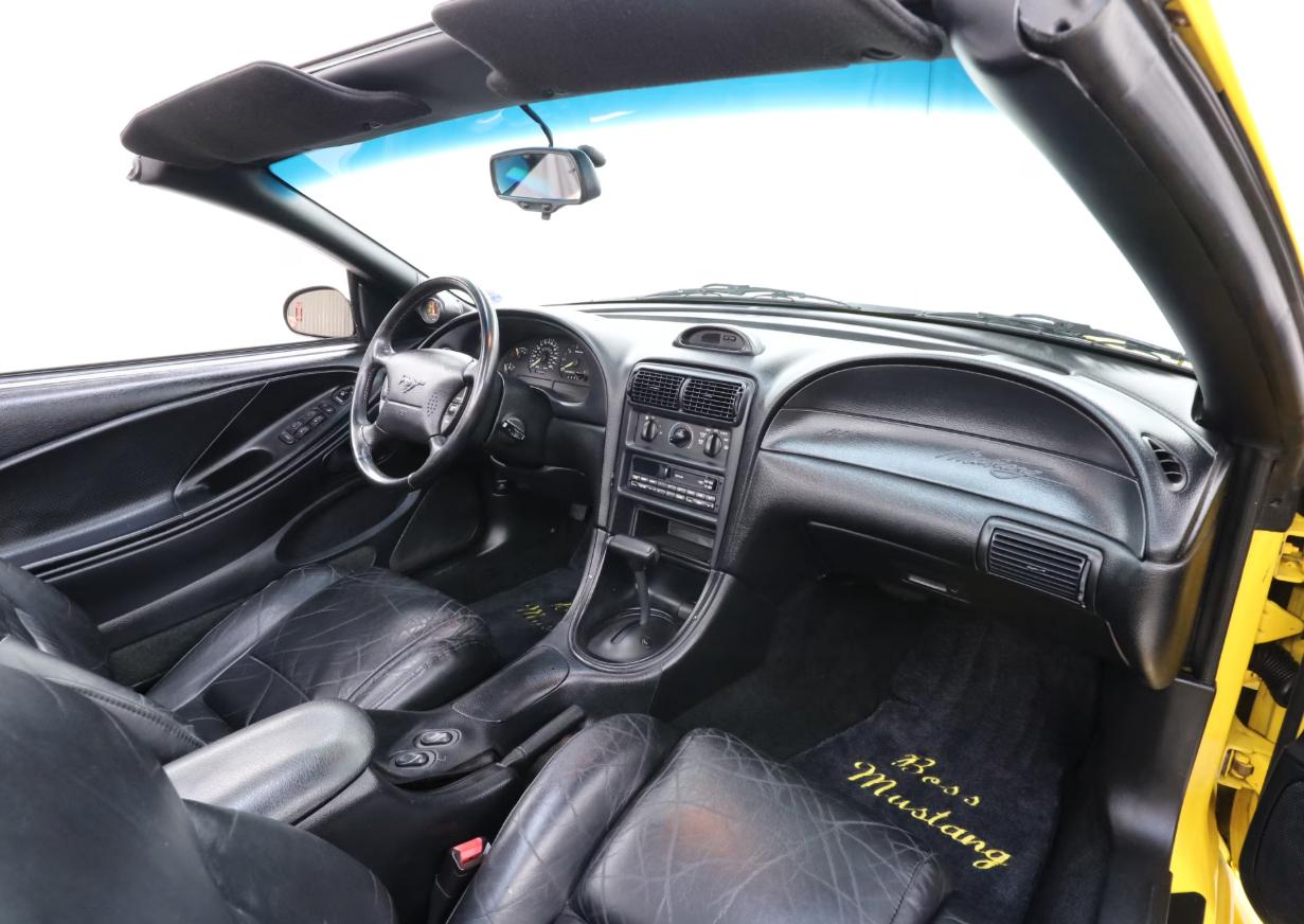 Ford Mustang 2dr Convertible GT 1994