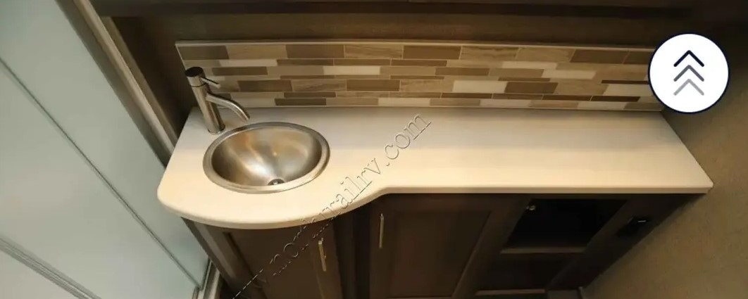 Ford F-600 Super Duty Chassis  2022