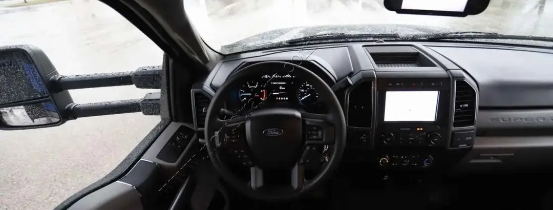 Ford F-600 Super Duty Chassis  2022