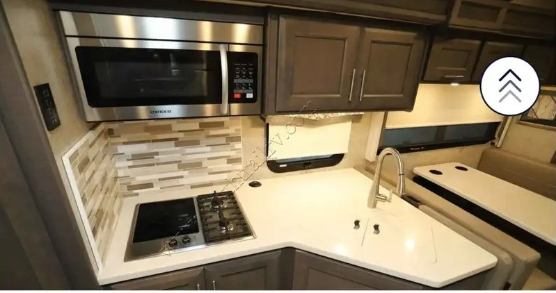 Ford F-600 Super Duty Chassis  2022