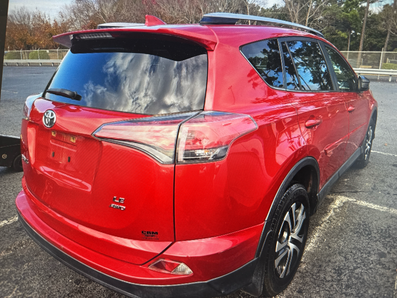 Toyota RAV4 LE AWD (Natl) 2017