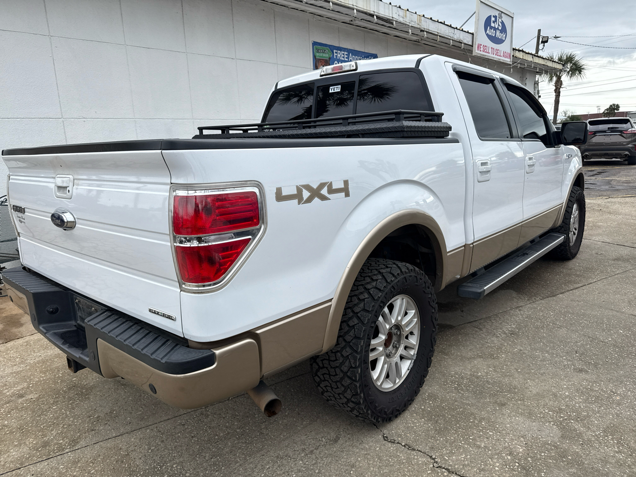 Ford F-150 4WD SuperCrew 145" Lariat 2014