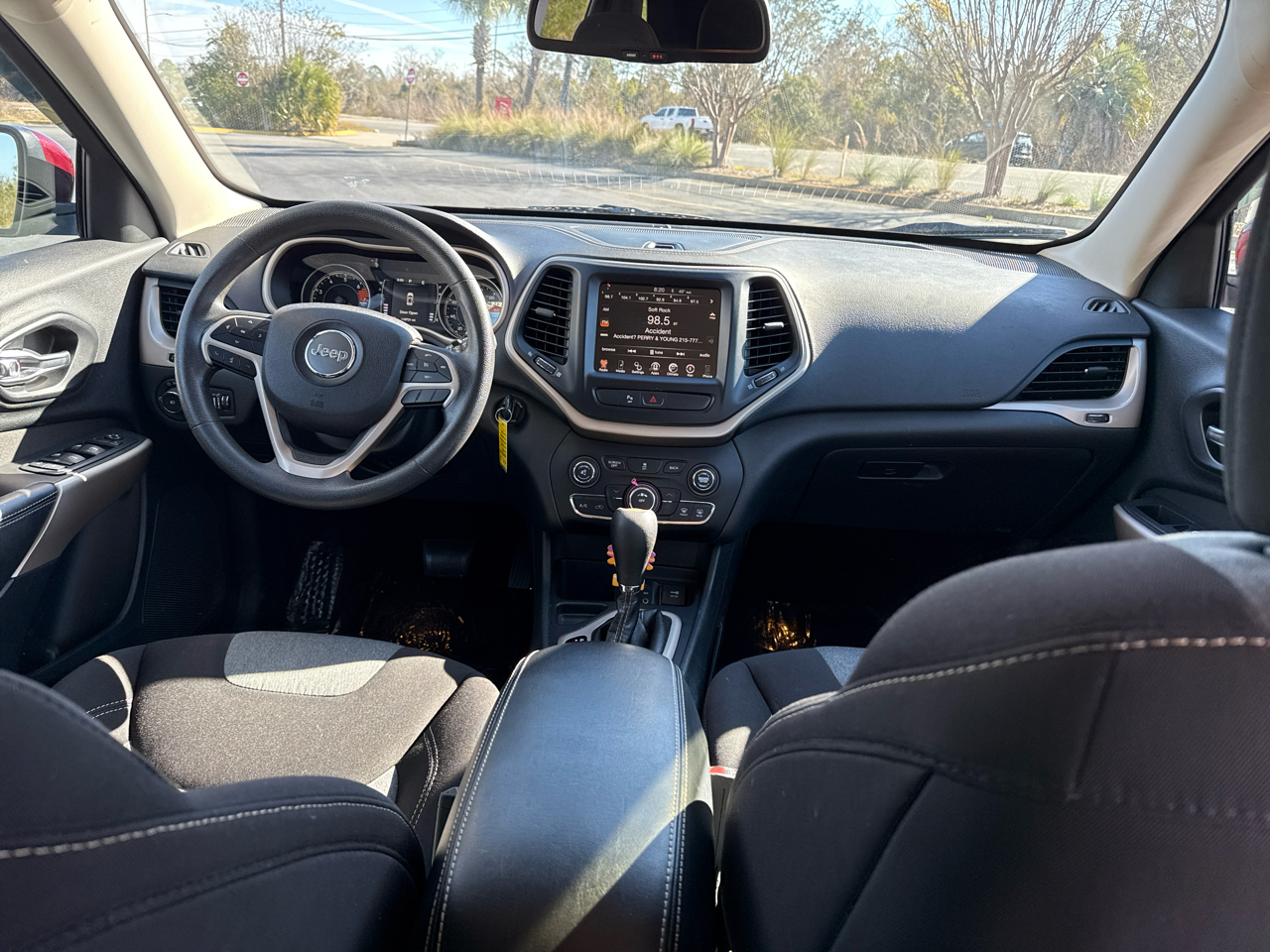 Jeep Cherokee Latitude Tech Connect FWD 2018