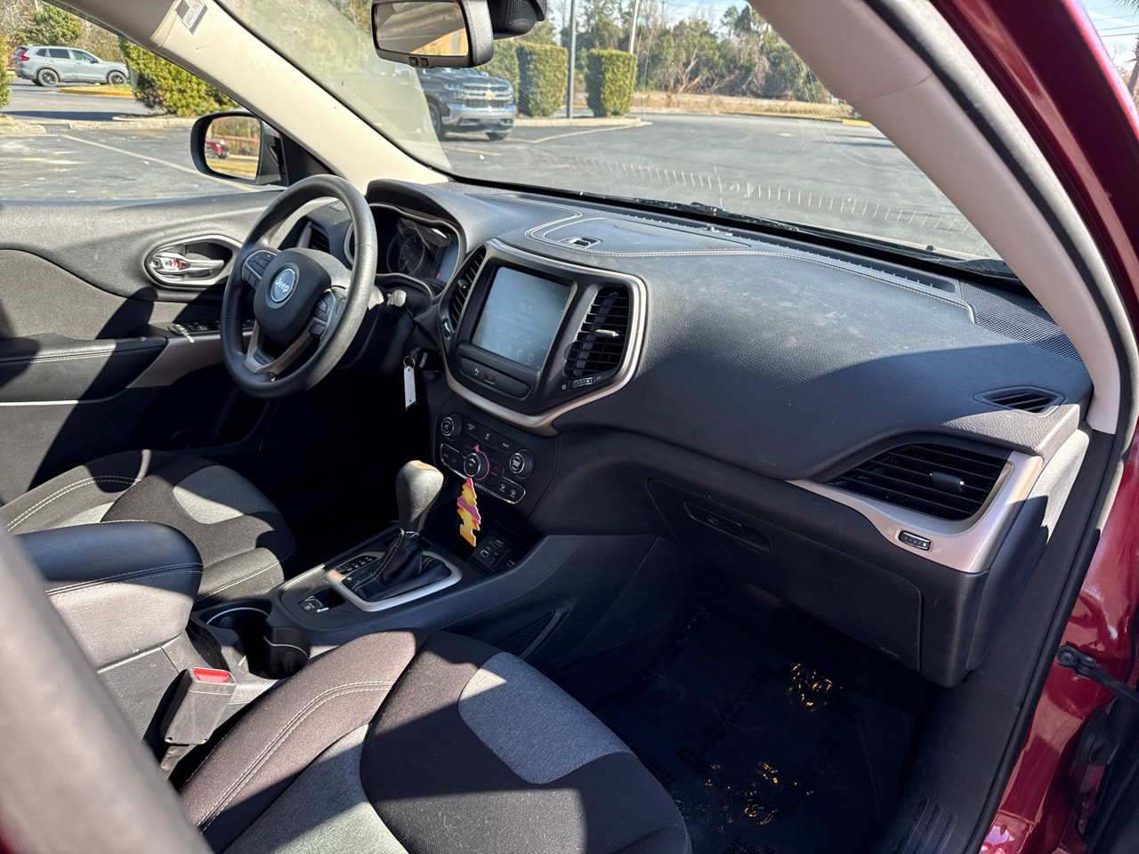 Jeep Cherokee Latitude Tech Connect FWD 2018