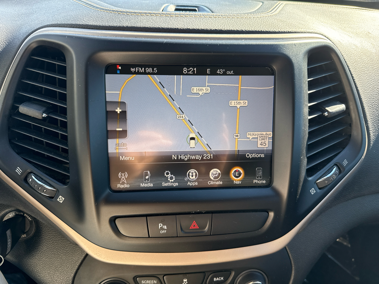 Jeep Cherokee Latitude Tech Connect FWD 2018