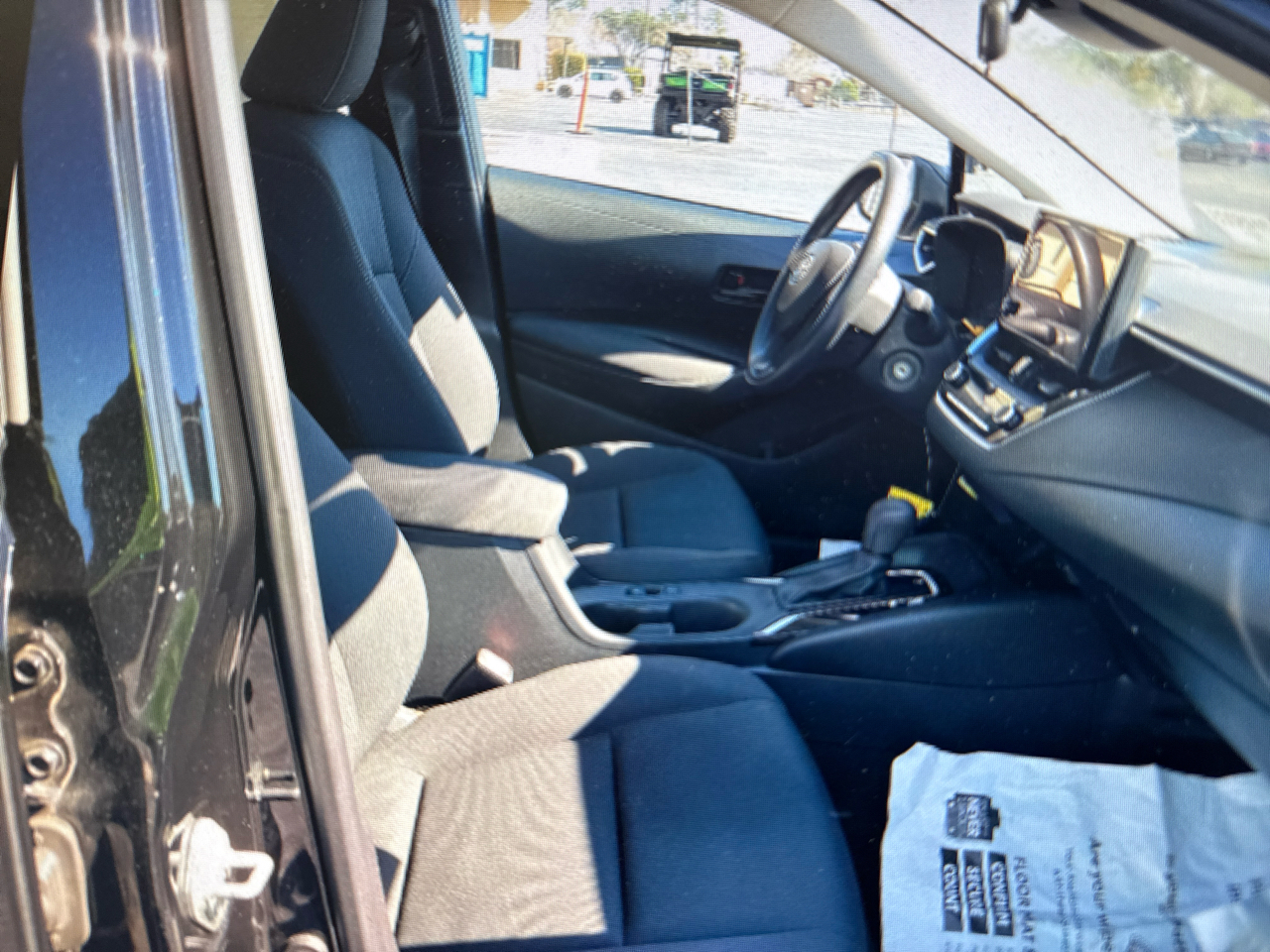 Toyota Corolla LE CVT (Natl) 2023