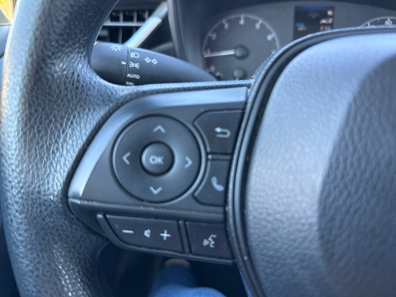 Toyota Corolla LE CVT (Natl) 2023