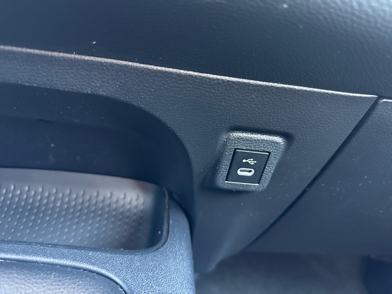 Toyota Corolla LE CVT (Natl) 2023