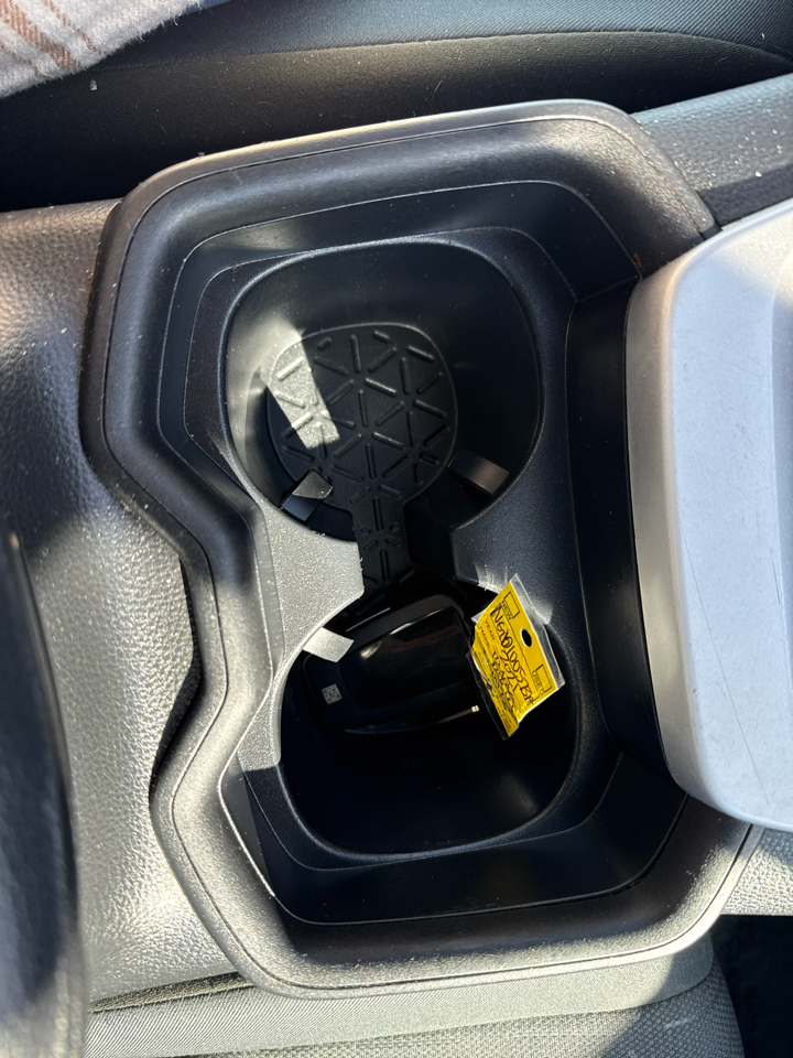 Toyota RAV4 XLE FWD (Natl) 2021