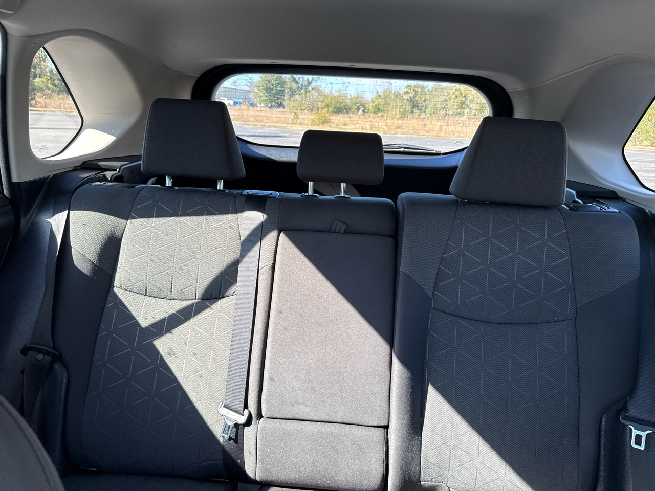 Toyota RAV4 XLE FWD (Natl) 2021