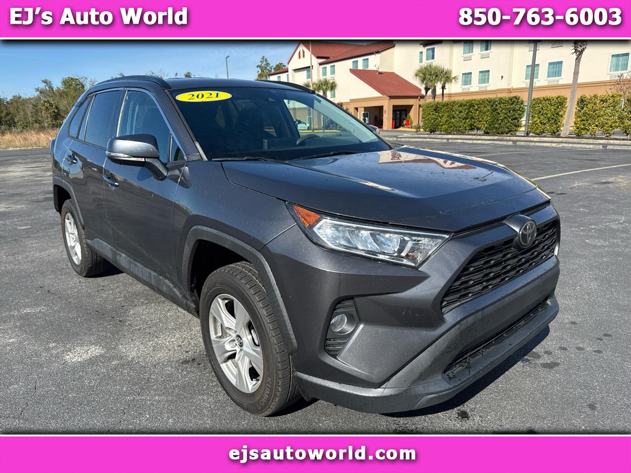 Toyota RAV4 XLE FWD (Natl) 2021