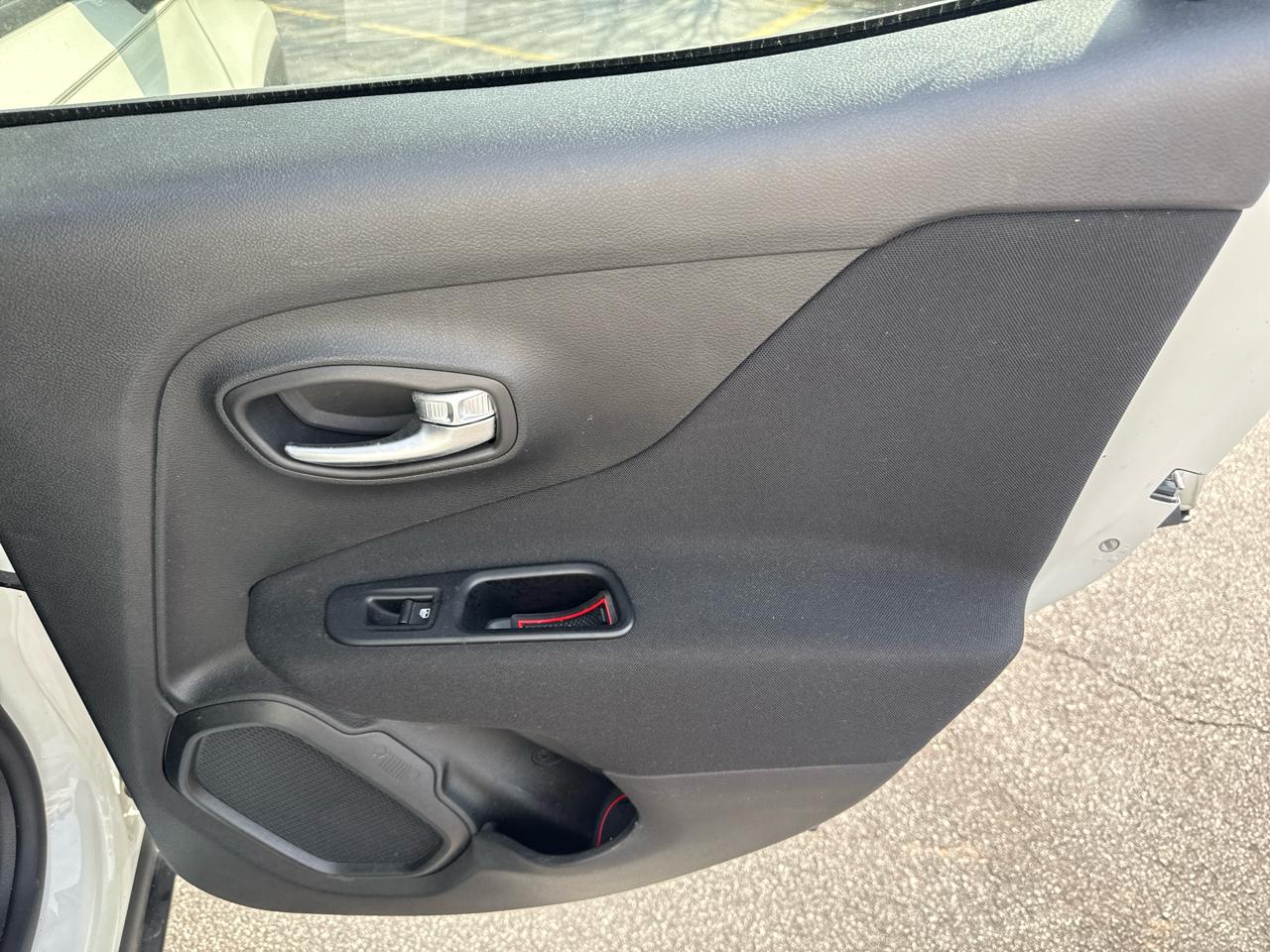 Jeep Renegade Latitude FWD 2021