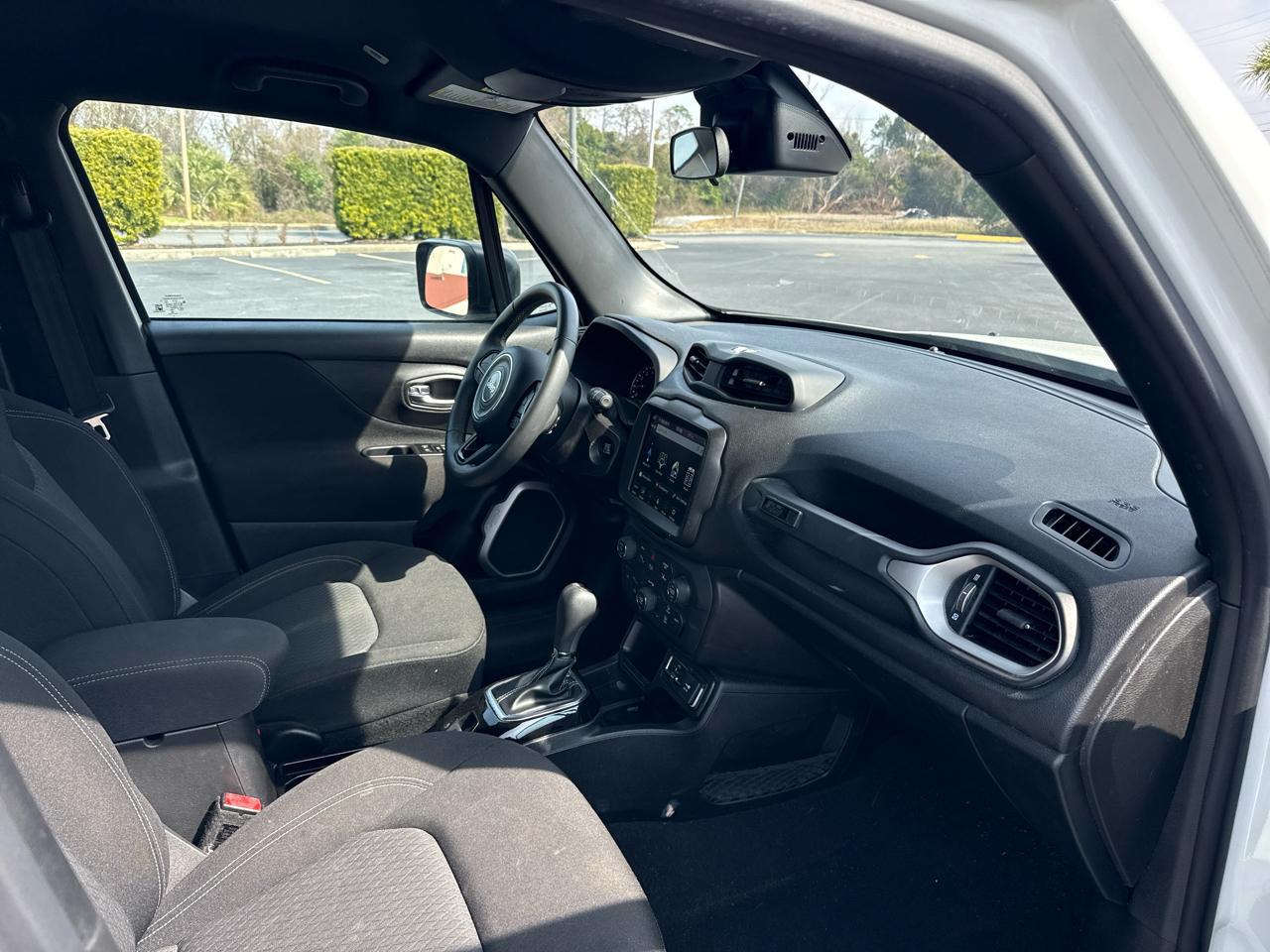 Jeep Renegade Latitude FWD 2021