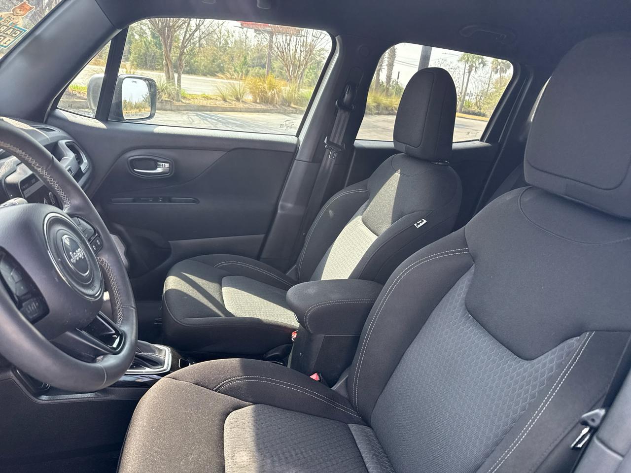 Jeep Renegade Latitude FWD 2021