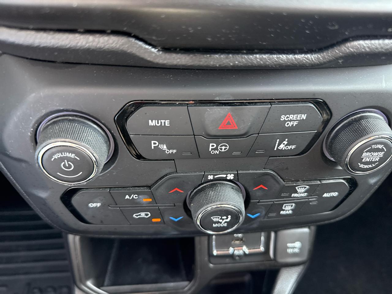 Jeep Renegade Latitude FWD 2021