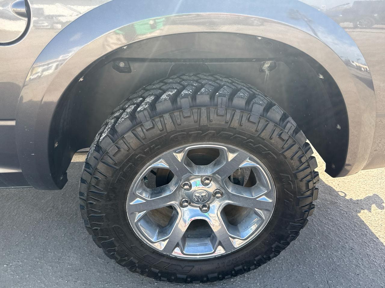 RAM 1500 Laramie 4x4 Crew Cab 5'7" Box 2017