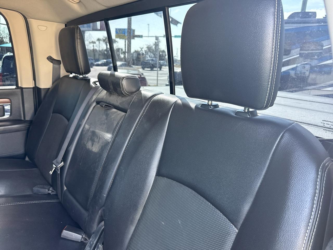 RAM 1500 Laramie 4x4 Crew Cab 5'7" Box 2017