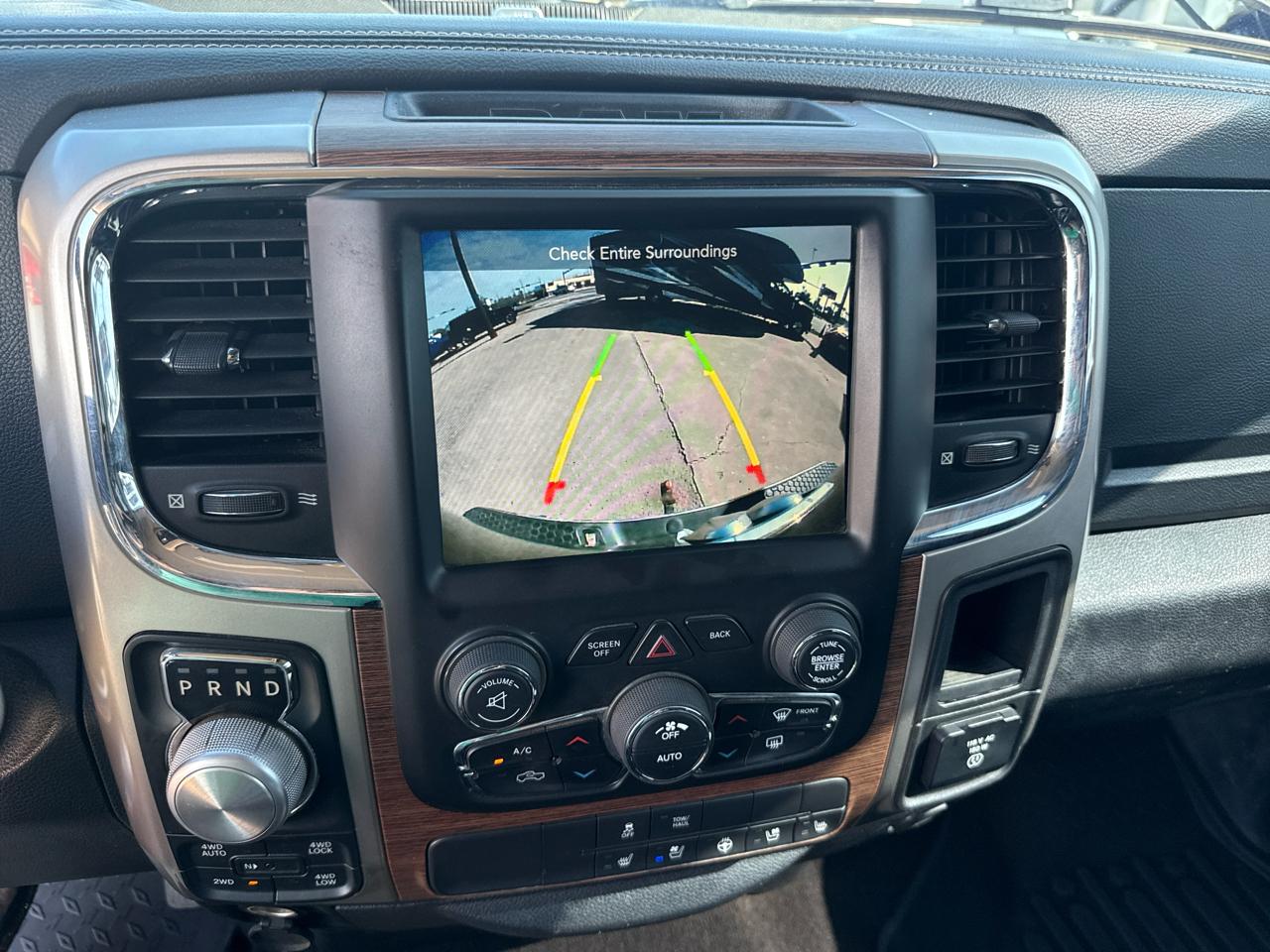 RAM 1500 Laramie 4x4 Crew Cab 5'7" Box 2017