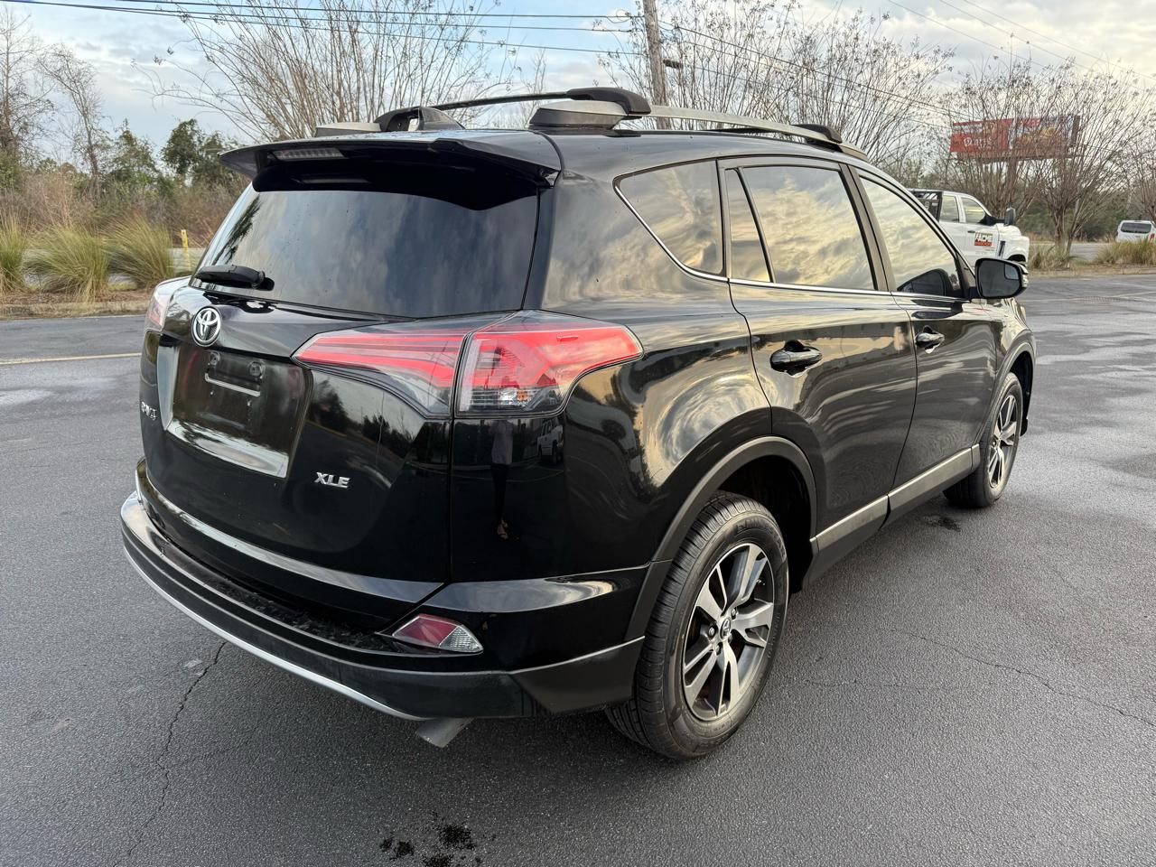 Toyota RAV4 Adventure FWD (Natl) 2018