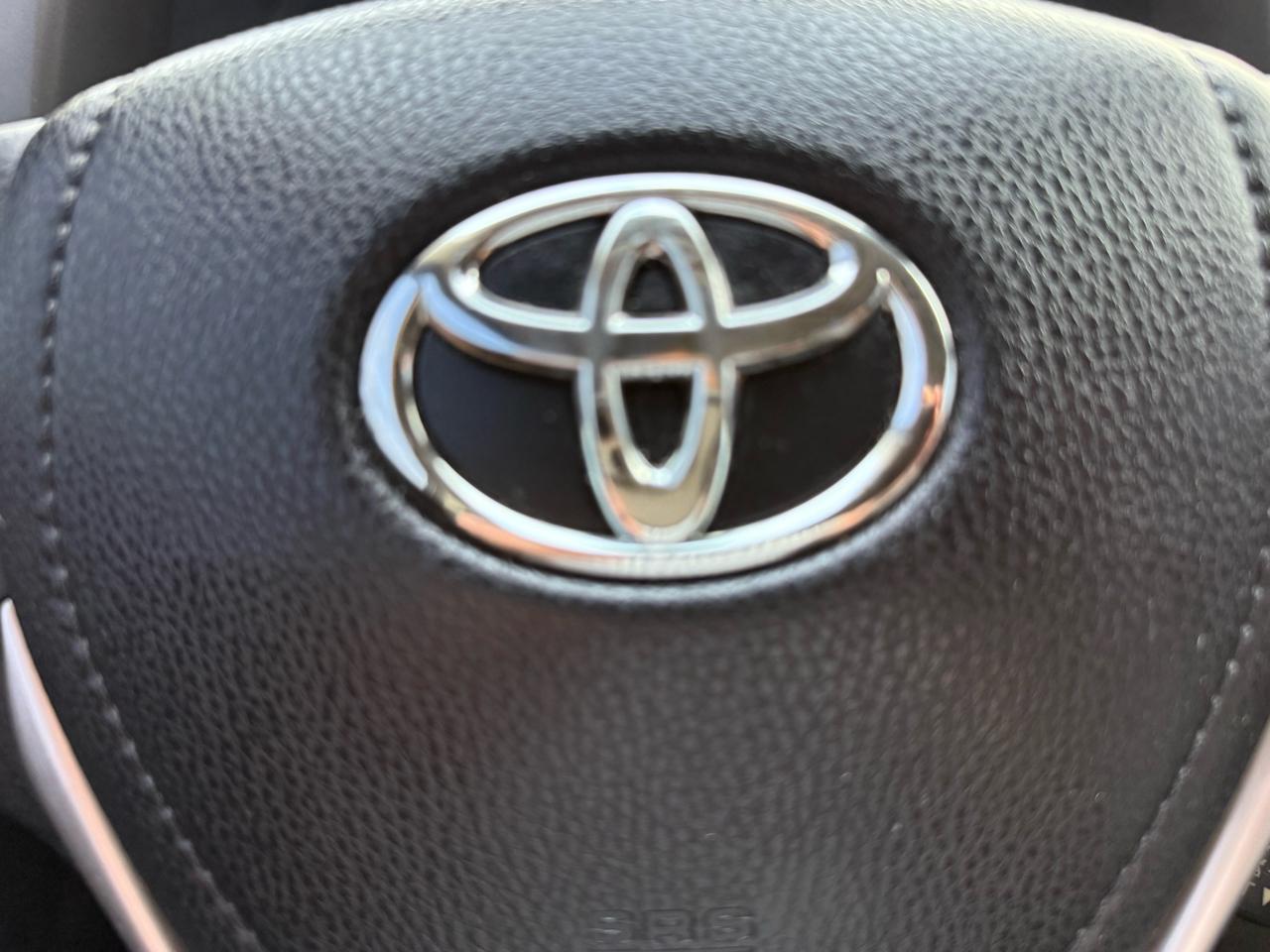 Toyota RAV4 Adventure FWD (Natl) 2018