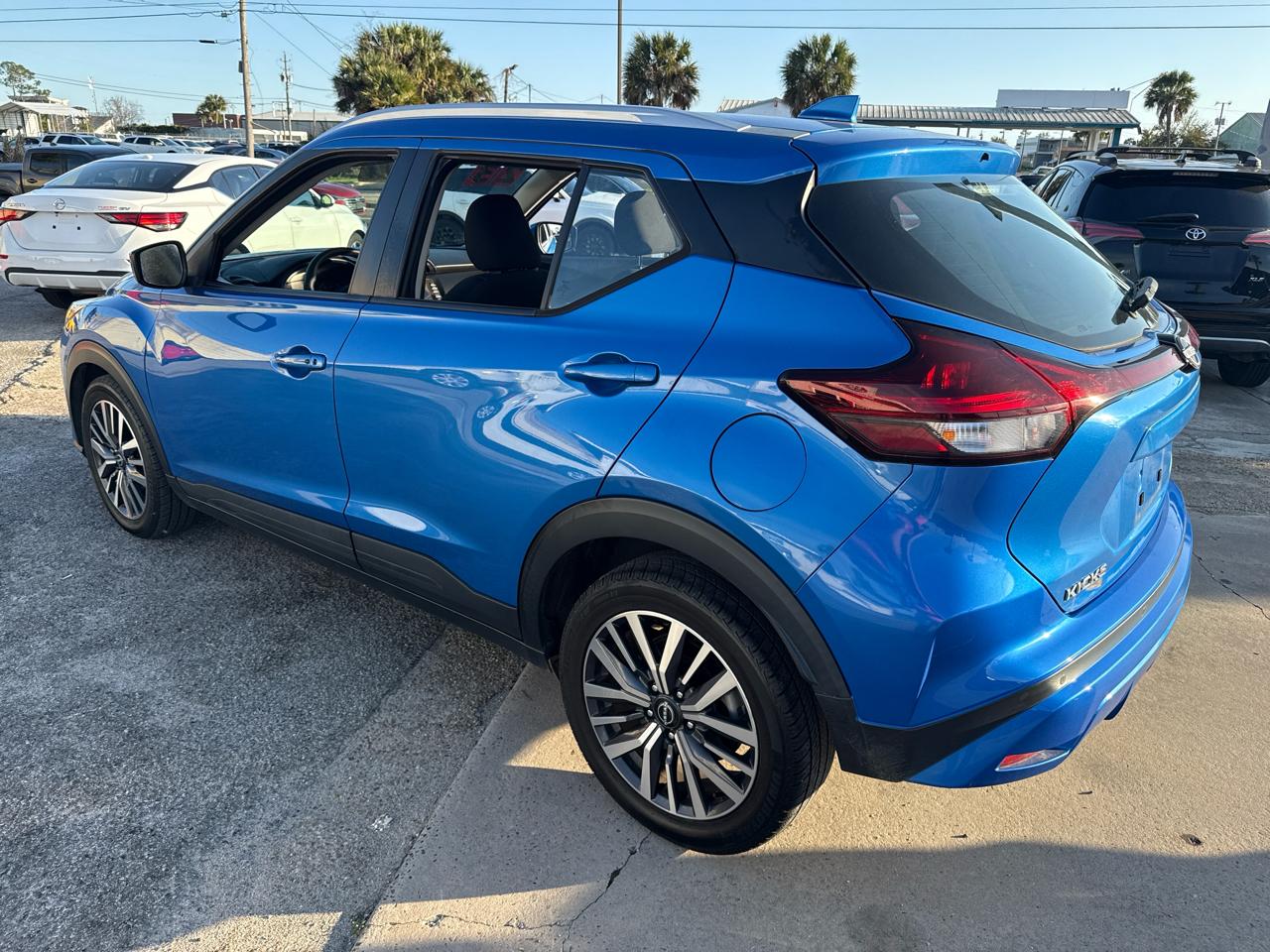 Nissan Kicks SV FWD 2023