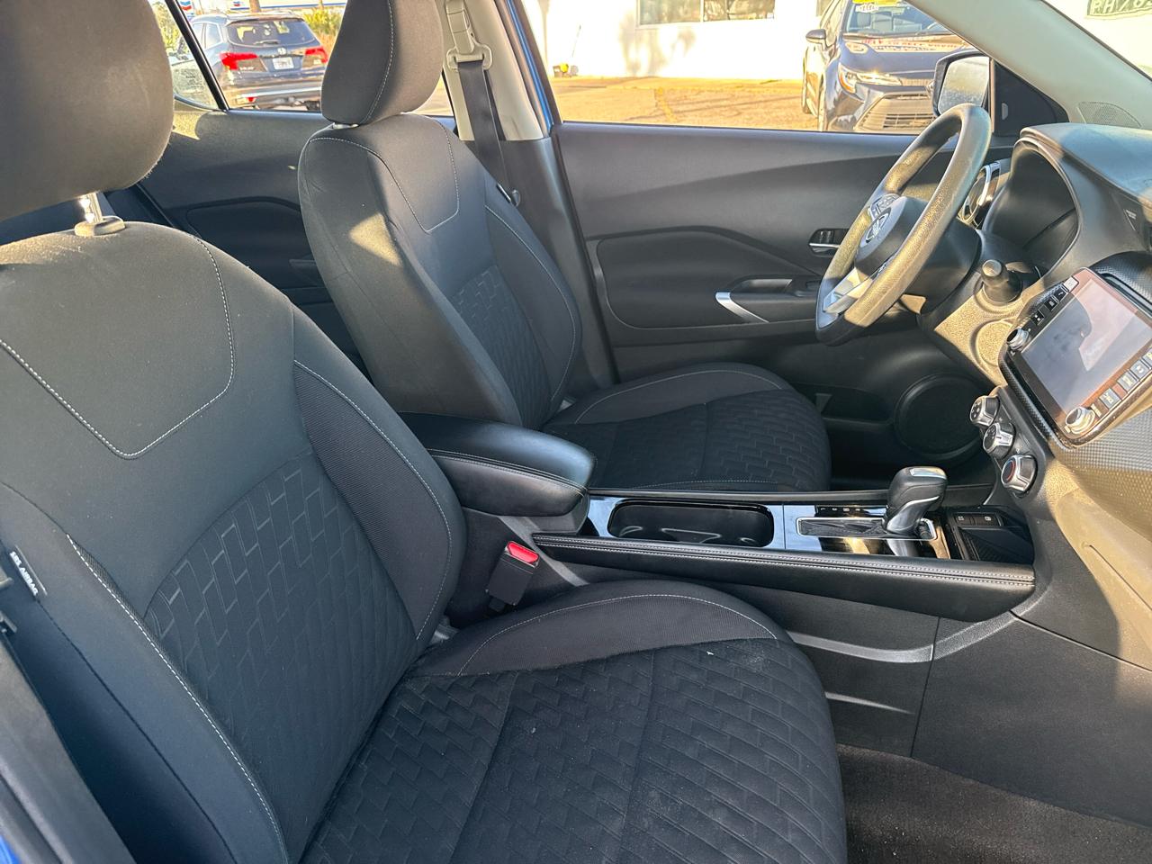 Nissan Kicks SV FWD 2023