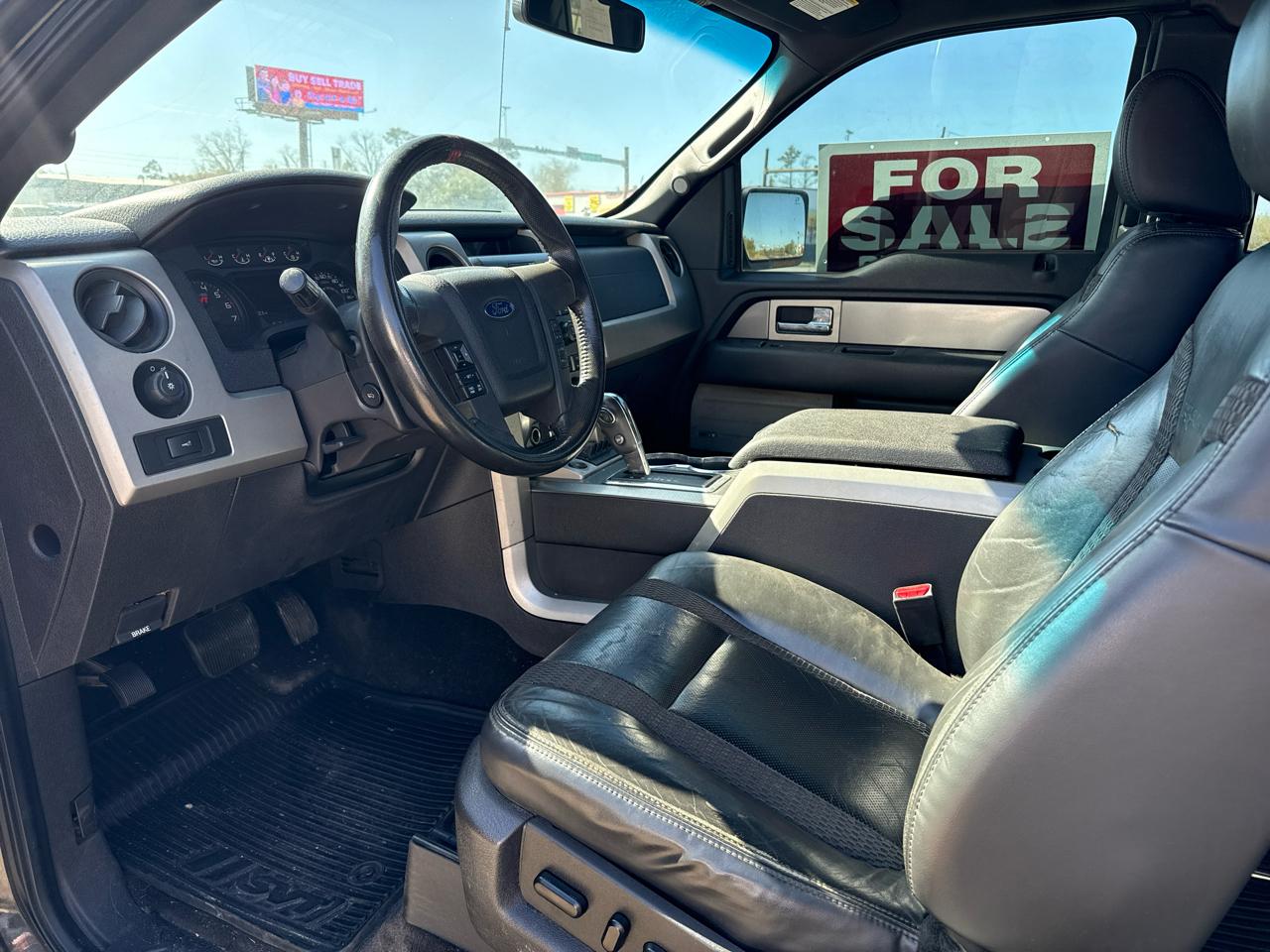 Ford F-150 4WD SuperCab 133" SVT Raptor 2011