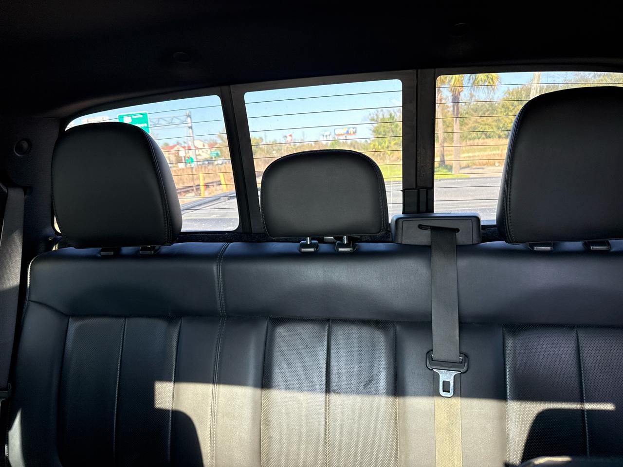 Ford F-150 4WD SuperCab 133" SVT Raptor 2011