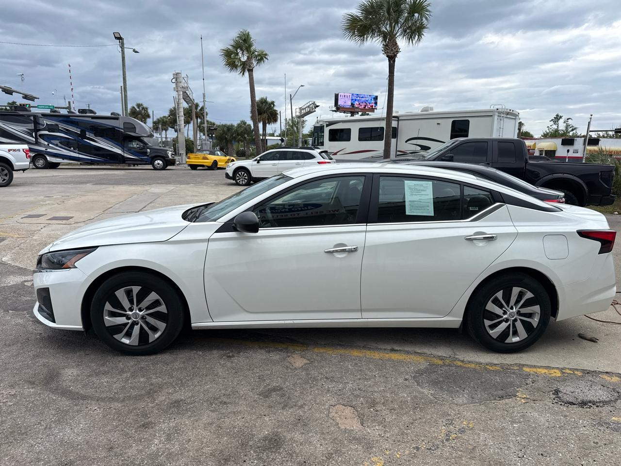 Nissan Altima 2.5 S Sedan 2024