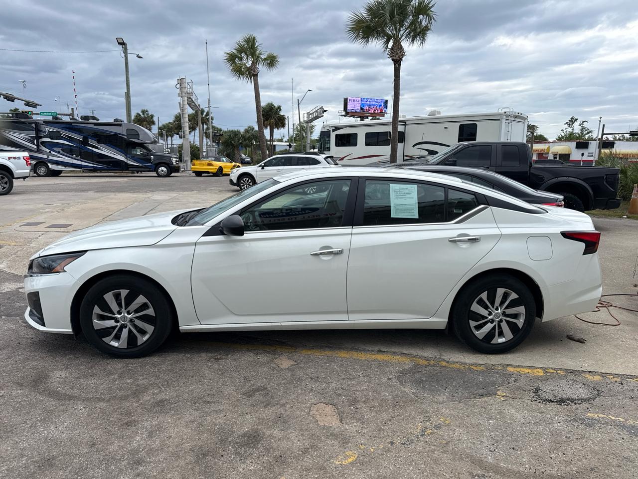 Nissan Altima 2.5 S Sedan 2024