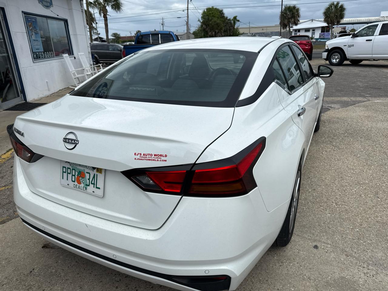 Nissan Altima 2.5 S Sedan 2024