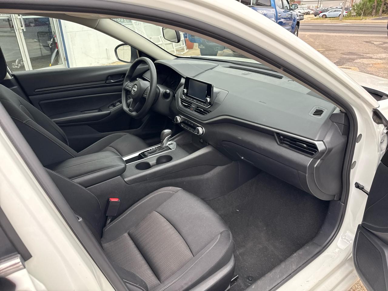 Nissan Altima 2.5 S Sedan 2024