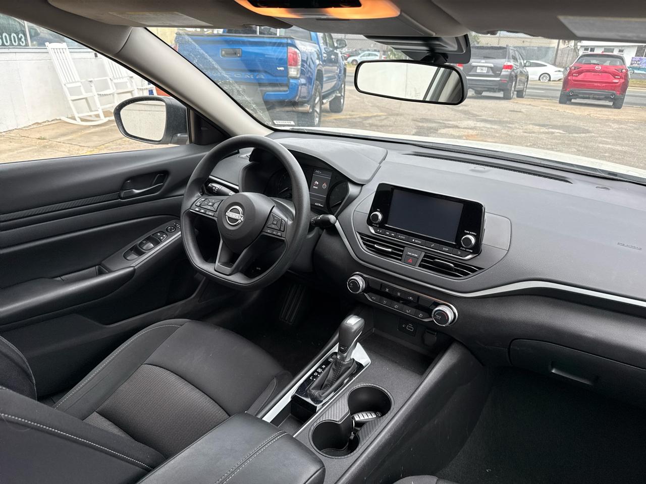 Nissan Altima 2.5 S Sedan 2024