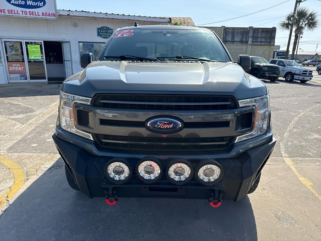 Ford F-150 4WD SuperCrew 139" XLT 2019