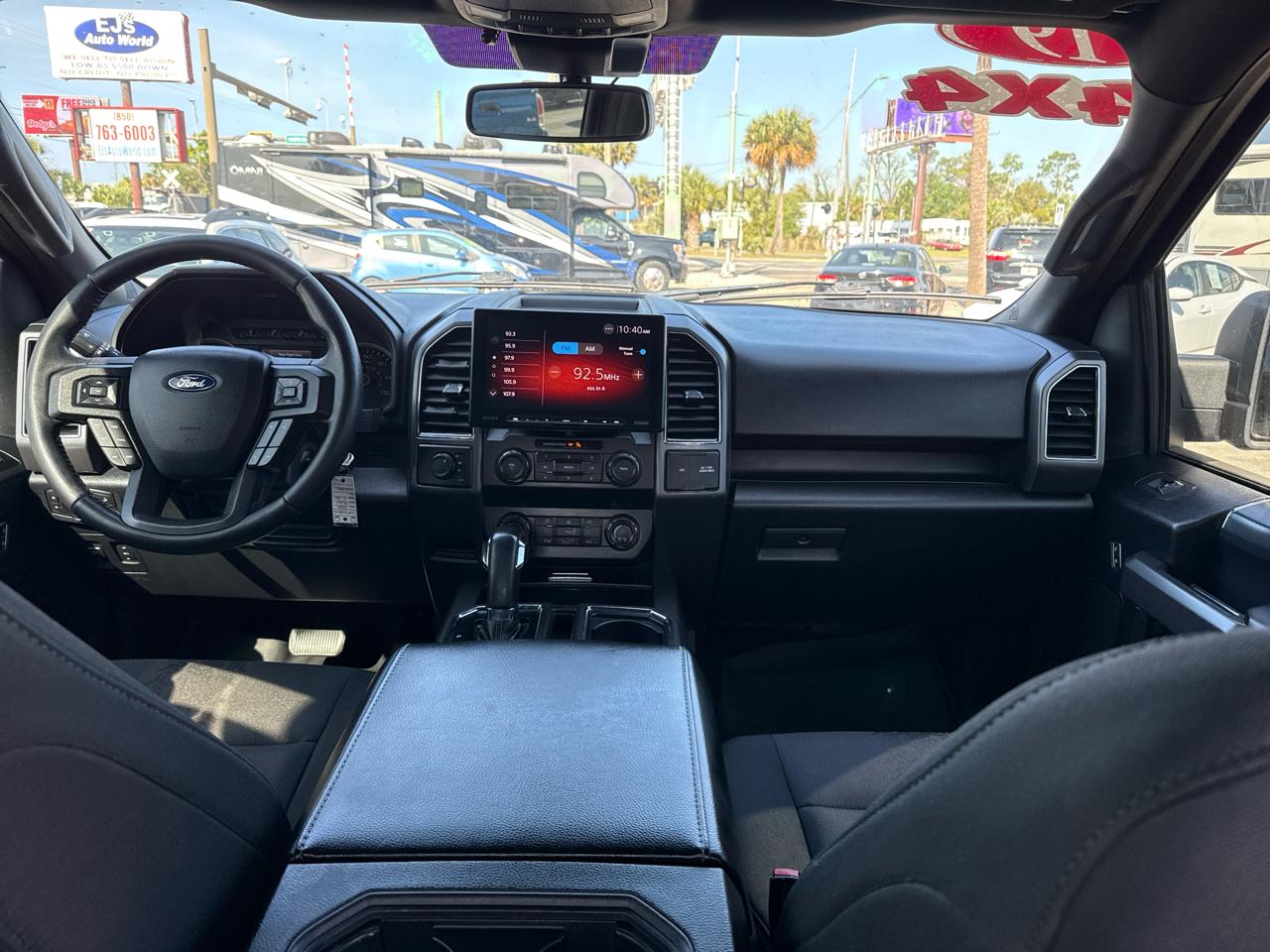 Ford F-150 4WD SuperCrew 139" XLT 2019