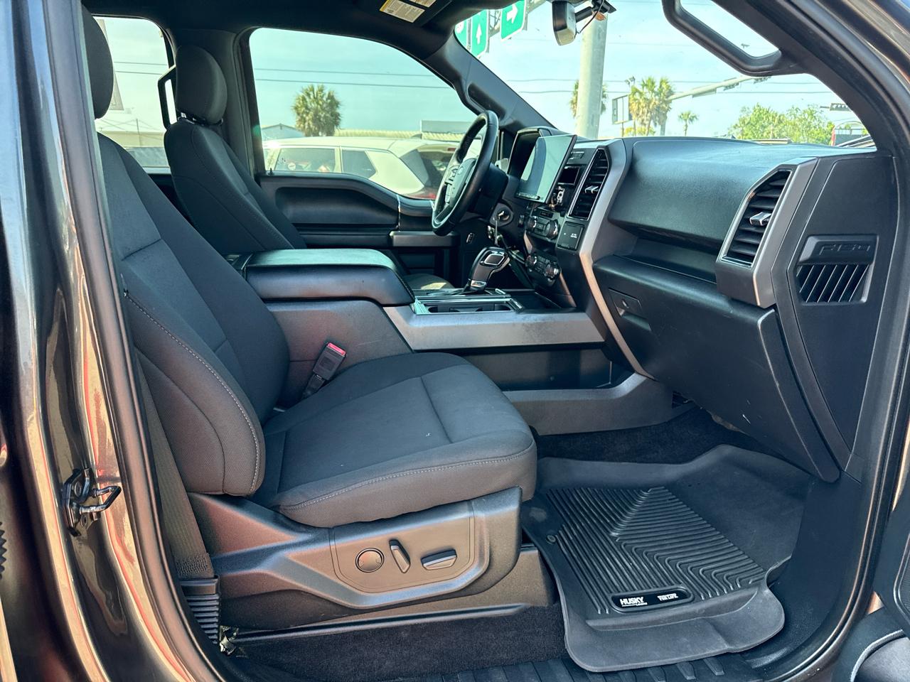 Ford F-150 4WD SuperCrew 139" XLT 2019