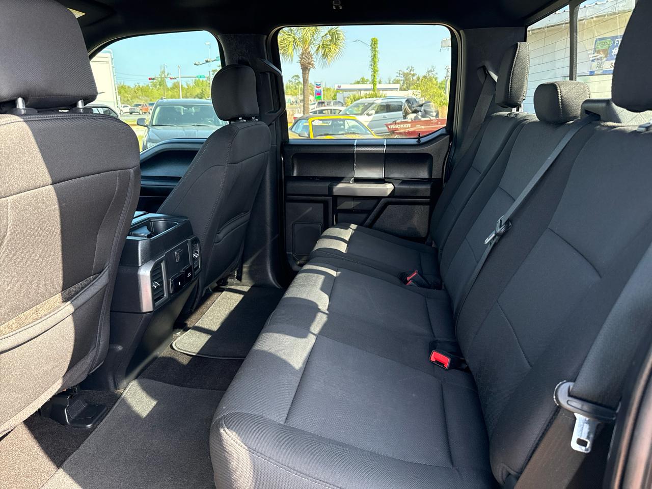 Ford F-150 4WD SuperCrew 139" XLT 2019