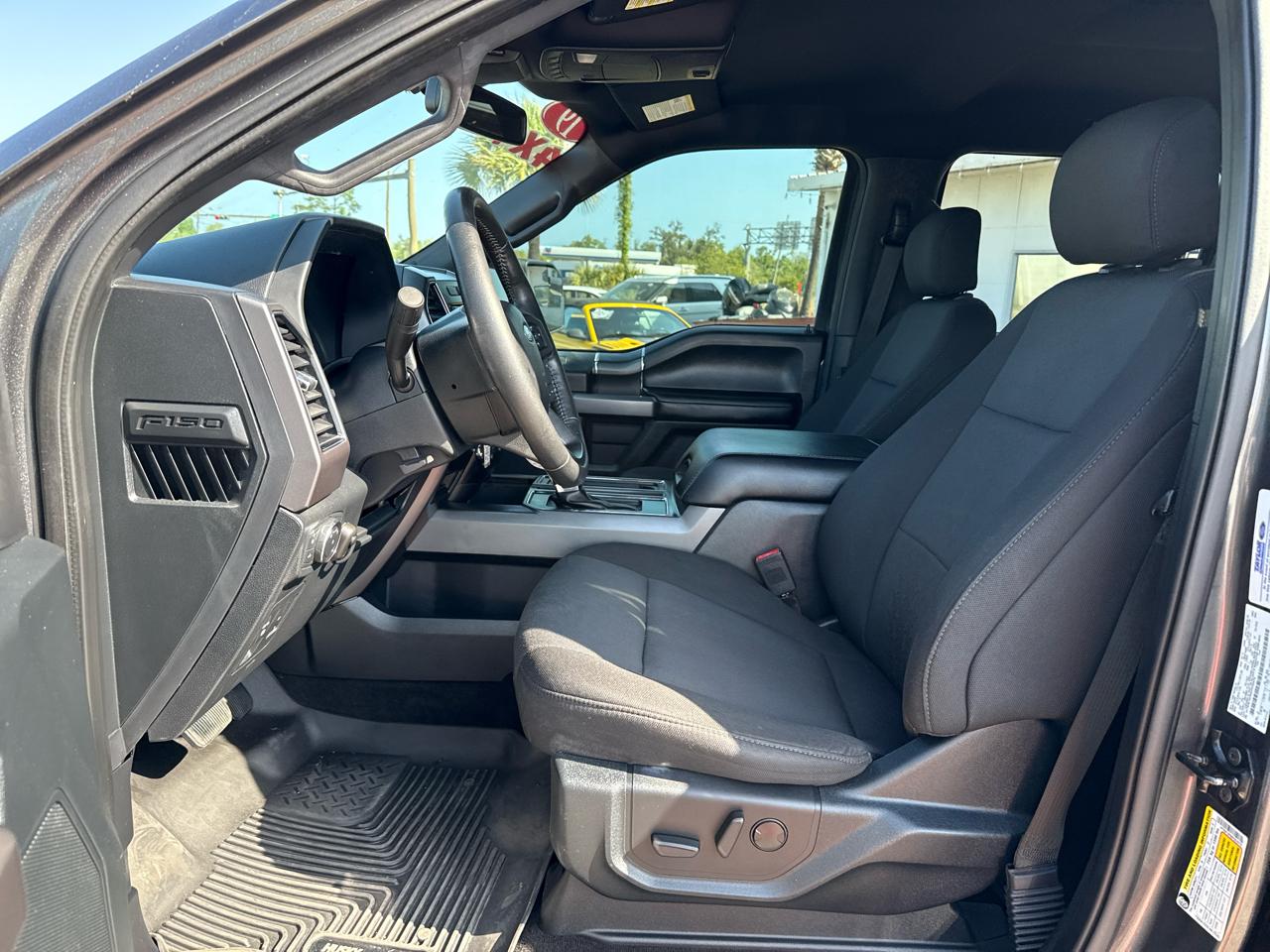 Ford F-150 4WD SuperCrew 139" XLT 2019