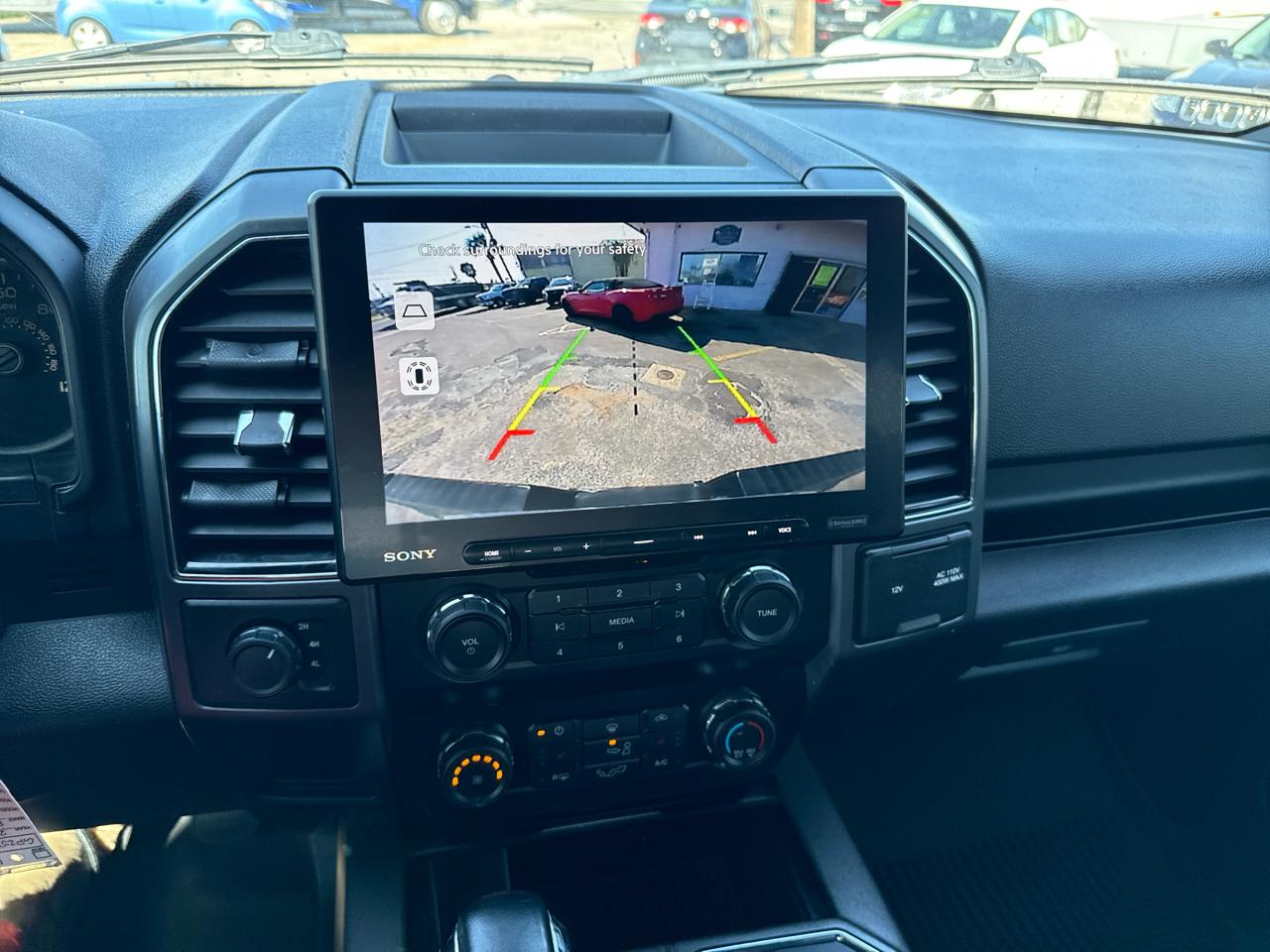 Ford F-150 4WD SuperCrew 139" XLT 2019