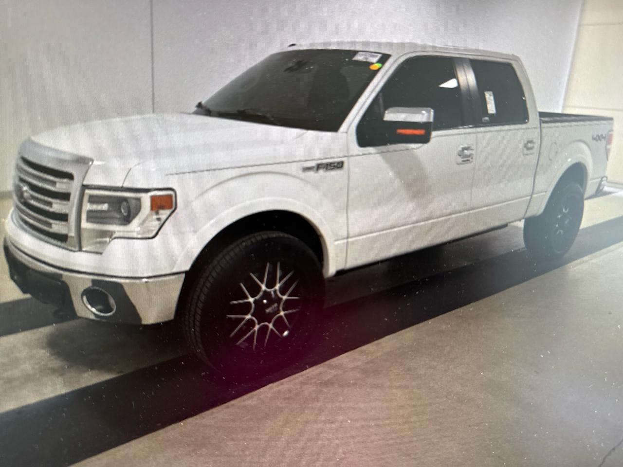 Ford F-150 4WD SuperCrew 145" Lariat 2014