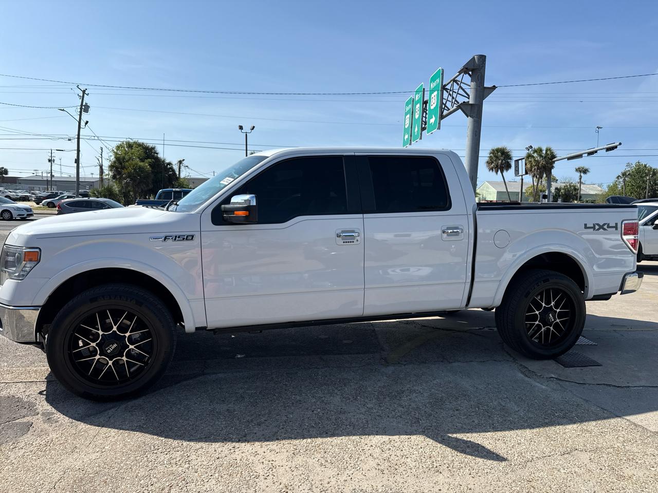 Ford F-150 4WD SuperCrew 145" Lariat 2014